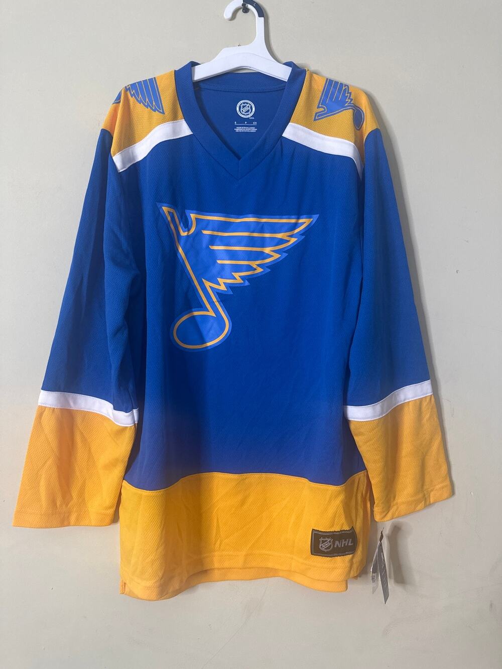 the St. Louis Blues Home Jersey S n